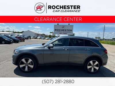 2019 Mercedes-Benz GLC-Class, $15390. Photo 1