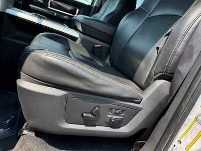 2012 RAM 2500 Crew Cab, $21999. Photo 6