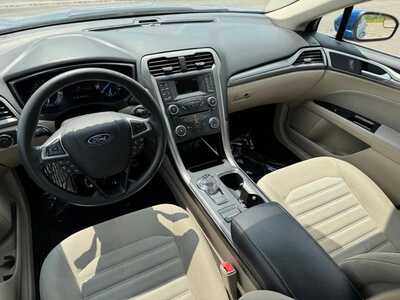 2017 Ford Fusion, $13490. Photo 10