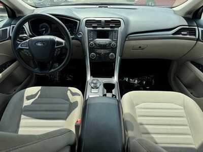 2017 Ford Fusion, $13490. Photo 11