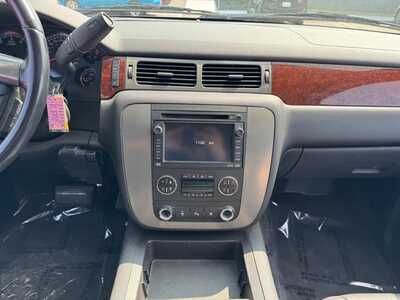 2009 GMC Yukon XL, $5990. Photo 2