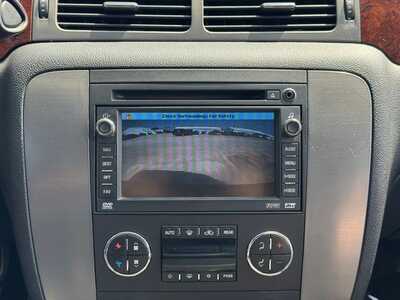 2009 GMC Yukon XL, $5990. Photo 4