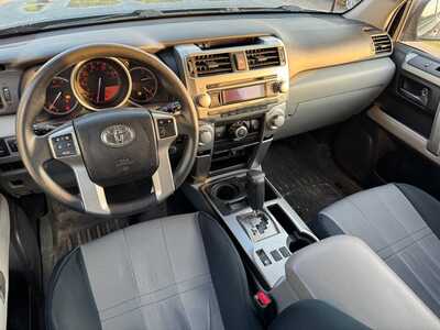 2011 Toyota 4Runner, $11990. Photo 5