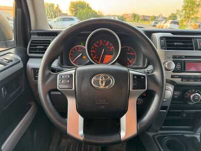 2011 Toyota 4Runner, $11990. Photo 6