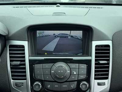 2014 Chevrolet Cruze, $7341. Photo 4