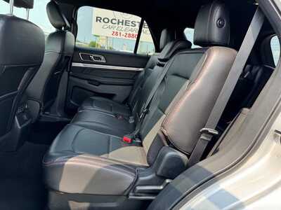 2019 Ford Explorer, $12590. Photo 7