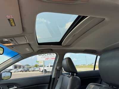 2011 Honda Accord, $8840. Photo 7