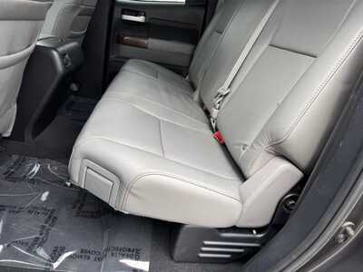 2013 Toyota Tundra, $9590. Photo 11