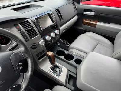 2013 Toyota Tundra, $9590. Photo 12