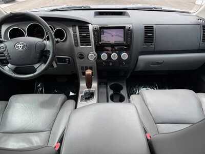 2013 Toyota Tundra, $9590. Photo 7