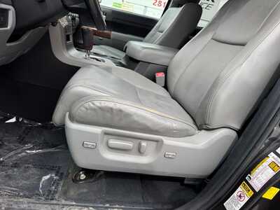 2013 Toyota Tundra, $9590. Photo 9