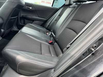 2017 Honda Accord, $10491. Photo 8