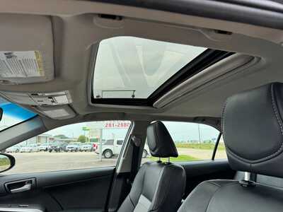 2013 Toyota Camry, $13190. Photo 6