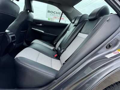2013 Toyota Camry, $13190. Photo 7