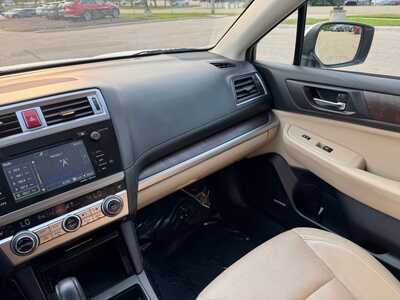 2015 Subaru Outback, $12490. Photo 2