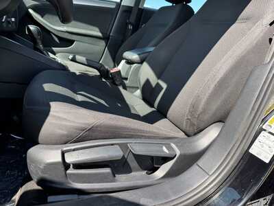 2016 Volkswagen Jetta, $8999. Photo 6