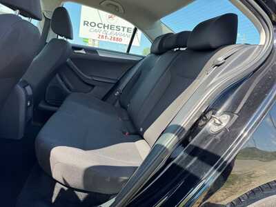 2016 Volkswagen Jetta, $8999. Photo 7