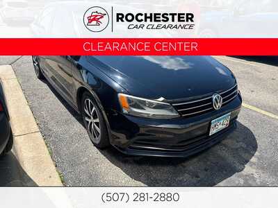 2016 Volkswagen Jetta, $10340. Photo 1