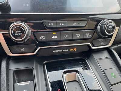 2017 Honda CR-V, $16990. Photo 12