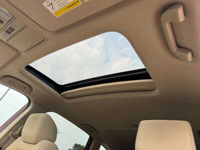 2017 Honda CR-V, $16990. Photo 8