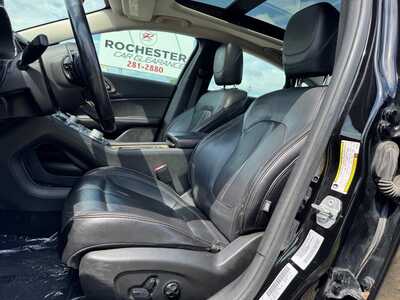 2015 Chrysler 200, $9990. Photo 5