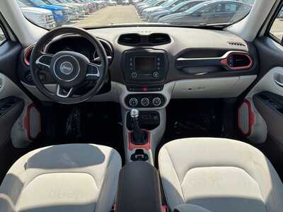 2015 Jeep Renegade, $7999. Photo 10