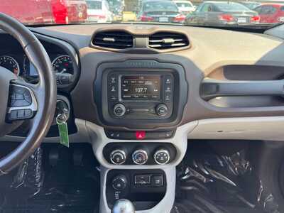 2015 Jeep Renegade, $7999. Photo 2