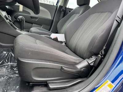 2014 Chevrolet Sonic, $5990. Photo 5