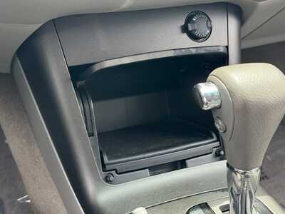 2005 Toyota Camry, $5590. Photo 12