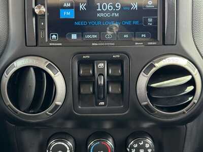 2015 Jeep Wrangler Unlimited, $13699. Photo 11