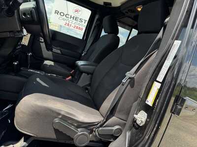 2015 Jeep Wrangler Unlimited, $13699. Photo 4