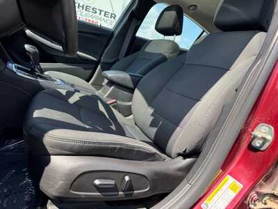 2016 Chevrolet Cruze, $10599. Photo 6