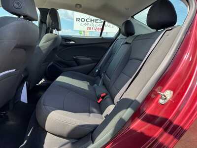 2016 Chevrolet Cruze, $10599. Photo 9