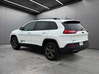 2017 Jeep Cherokee, $11990. Photo 3