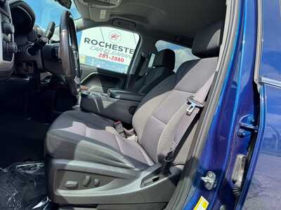 2017 GMC 1500 Crew Cab, $22899. Photo 5