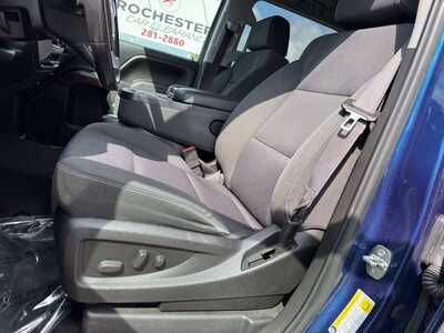 2017 GMC 1500 Crew Cab, $22899. Photo 6