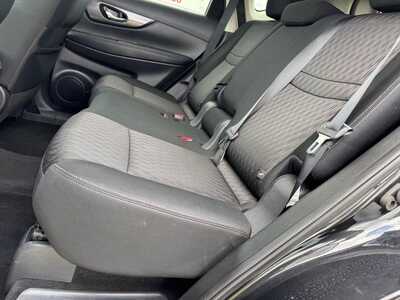 2017 Nissan Rogue, $10299. Photo 9