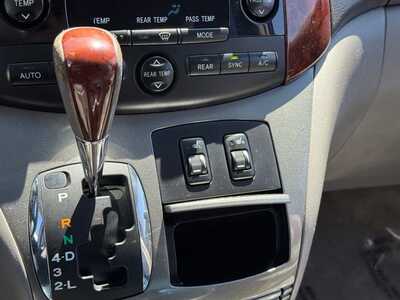2005 Toyota Sienna, $5299. Photo 11