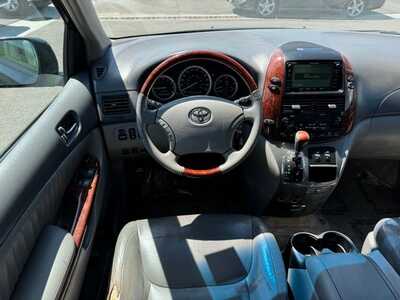 2005 Toyota Sienna, $5299. Photo 7