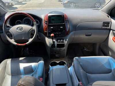 2005 Toyota Sienna, $5299. Photo 9