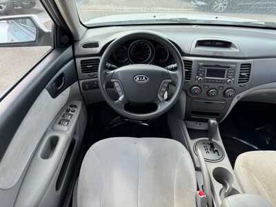 2010 Kia Optima, $6599. Photo 10