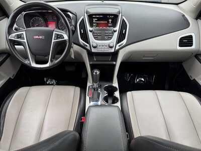 2017 GMC Terrain, $13149. Photo 12