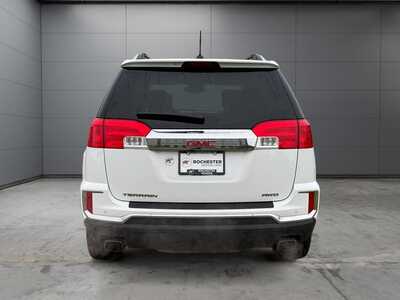 2017 GMC Terrain, $13149. Photo 4