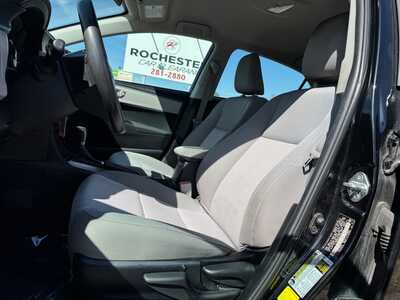2015 Toyota Corolla, $11299. Photo 5