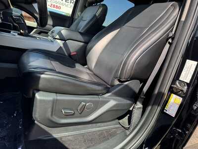 2017 Ford F150 Crew Cab, $20299. Photo 6