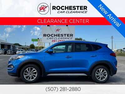 2017 Hyundai Tucson, $12499. Photo 1