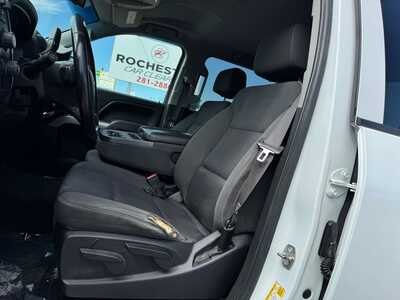 2016 Chevrolet 1500 Crew Cab, $18599. Photo 4