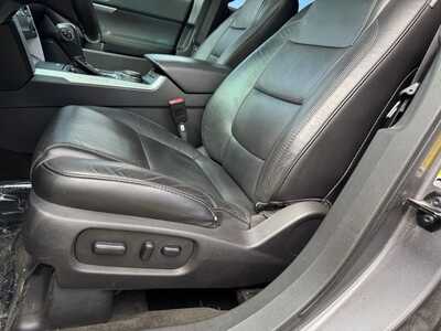 2014 Ford Explorer, $7499. Photo 6