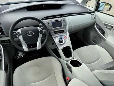 2014 Toyota Prius, $15999. Photo 12