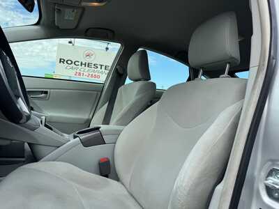 2014 Toyota Prius, $15999. Photo 7